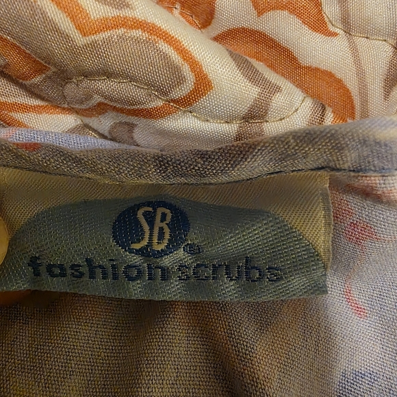 Floral Patterned Button-Up Lab Jacket - Picture 4 of 4